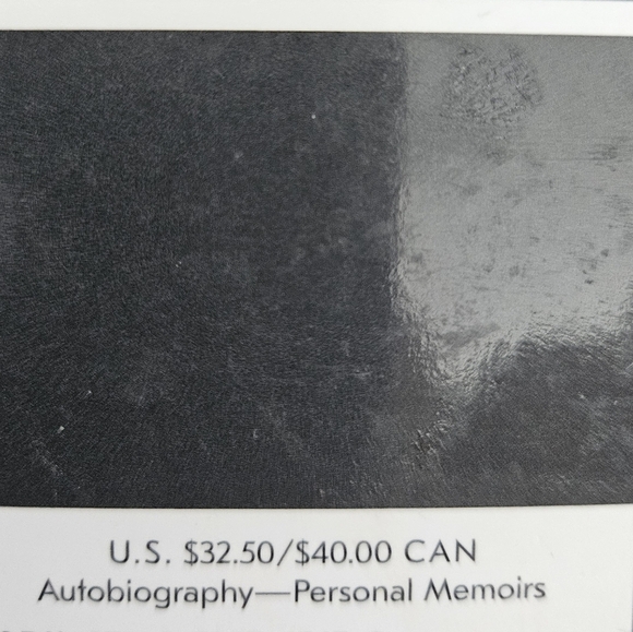 Michelle Obama book Becoming - Picture 3 of 5